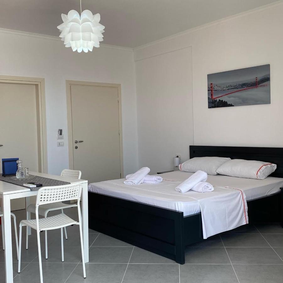Terrace View Apartments Sarande Exterior photo
